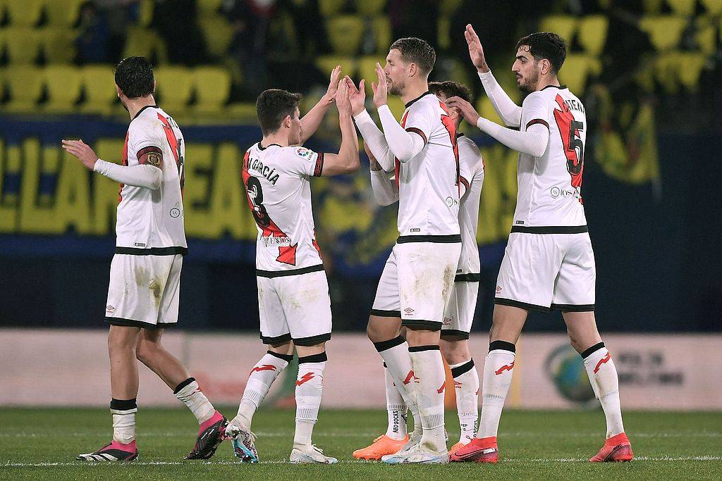 周六012德甲焦点战:美因茨VS莱比锡红牛——精准比分预测与深度赛事解析 周六012德甲焦点战:美因茨VS莱比锡红牛——精准比分预测与深度赛事解析