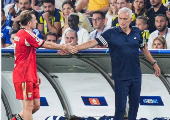 穆里尼奥合同暗藏特别条约,与本菲卡的合作有可能仅维持一季 穆里尼奥合同暗藏特别条约,与本菲卡的合作有可能仅维持一季