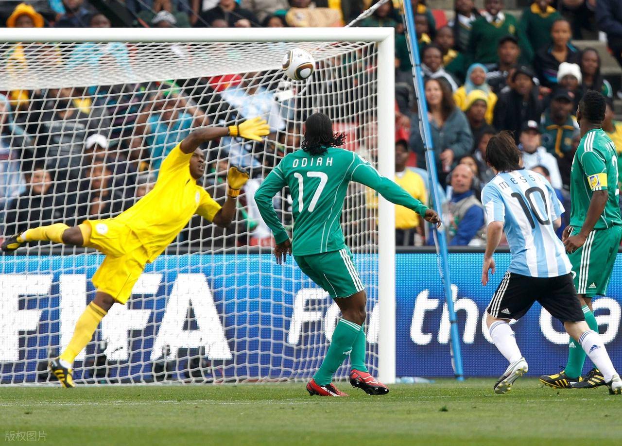 梅西爆发VS斯内德完美一年:2010金球奖到底奖错了吗?为何争议大 梅西爆发VS斯内德完美一年:2010金球奖到底奖错了吗?为何争议大