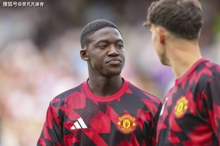 一日英超动向:不给机会他想转会离开曼联,豪门欣赏火爆新人边锋 一日英超动向:不给机会他想转会离开曼联,豪门欣赏火爆新人边锋