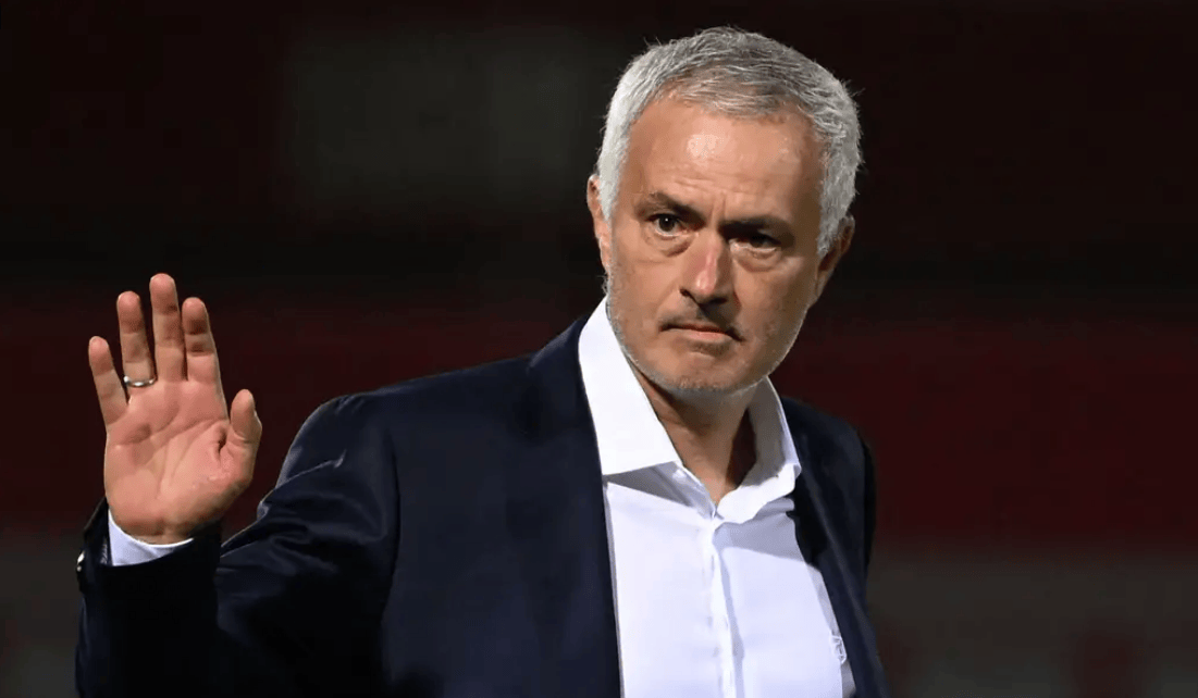 本菲卡vs纽卡斯尔前,穆帅挖潜;穆帅希望一月份引进2名进攻球员 本菲卡vs纽卡斯尔前,穆帅挖潜;穆帅希望一月份引进2名进攻球员