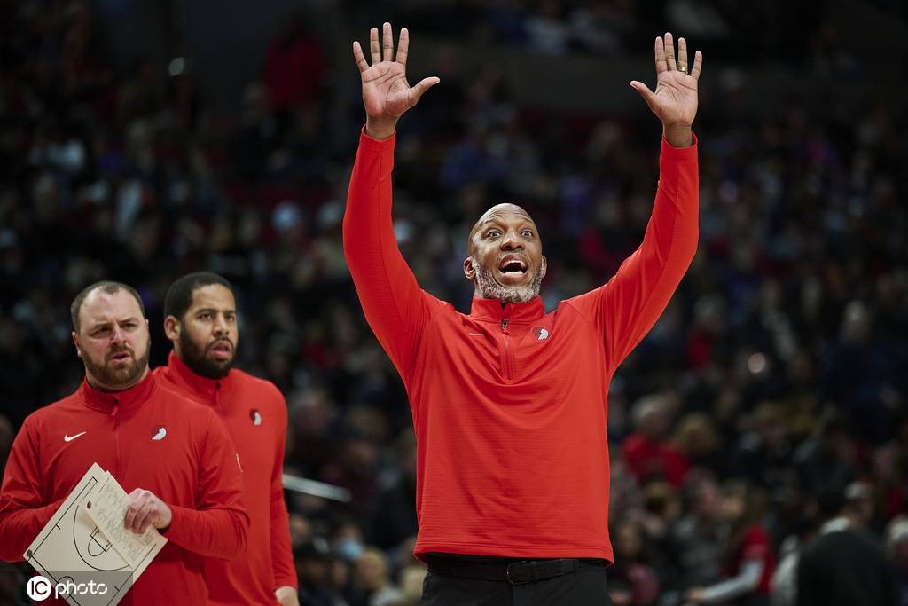 曝比卢普斯面临洗钱&电信诈骗等六项指控 最高判20年监禁 曝比卢普斯面临洗钱&电信诈骗等六项指控 最高判20年监禁